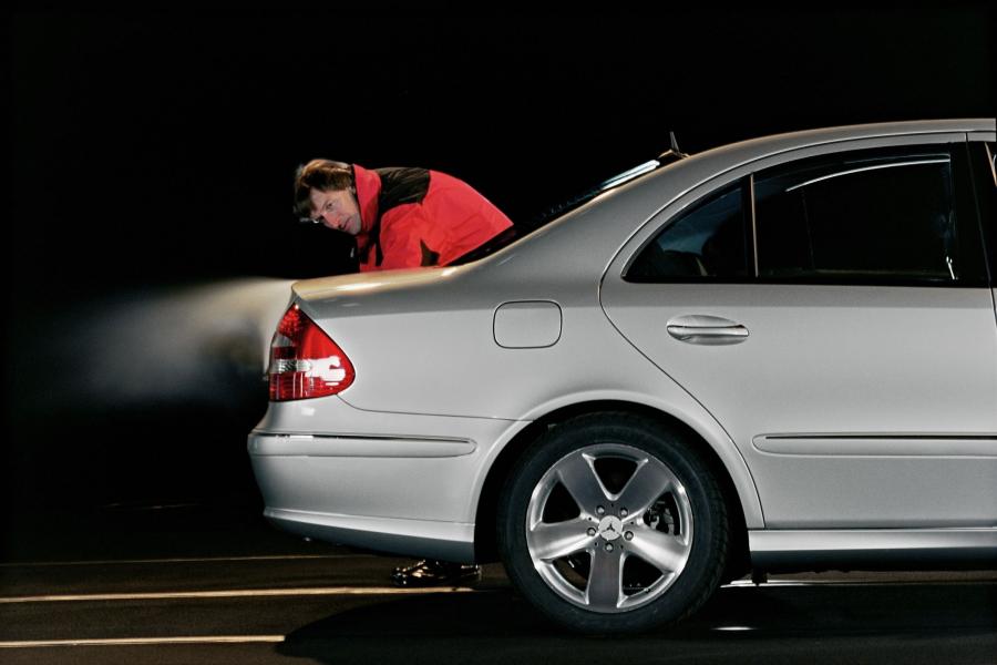  Mercedes-Benz E-Class 2002 года  (фото 221 из 448)
